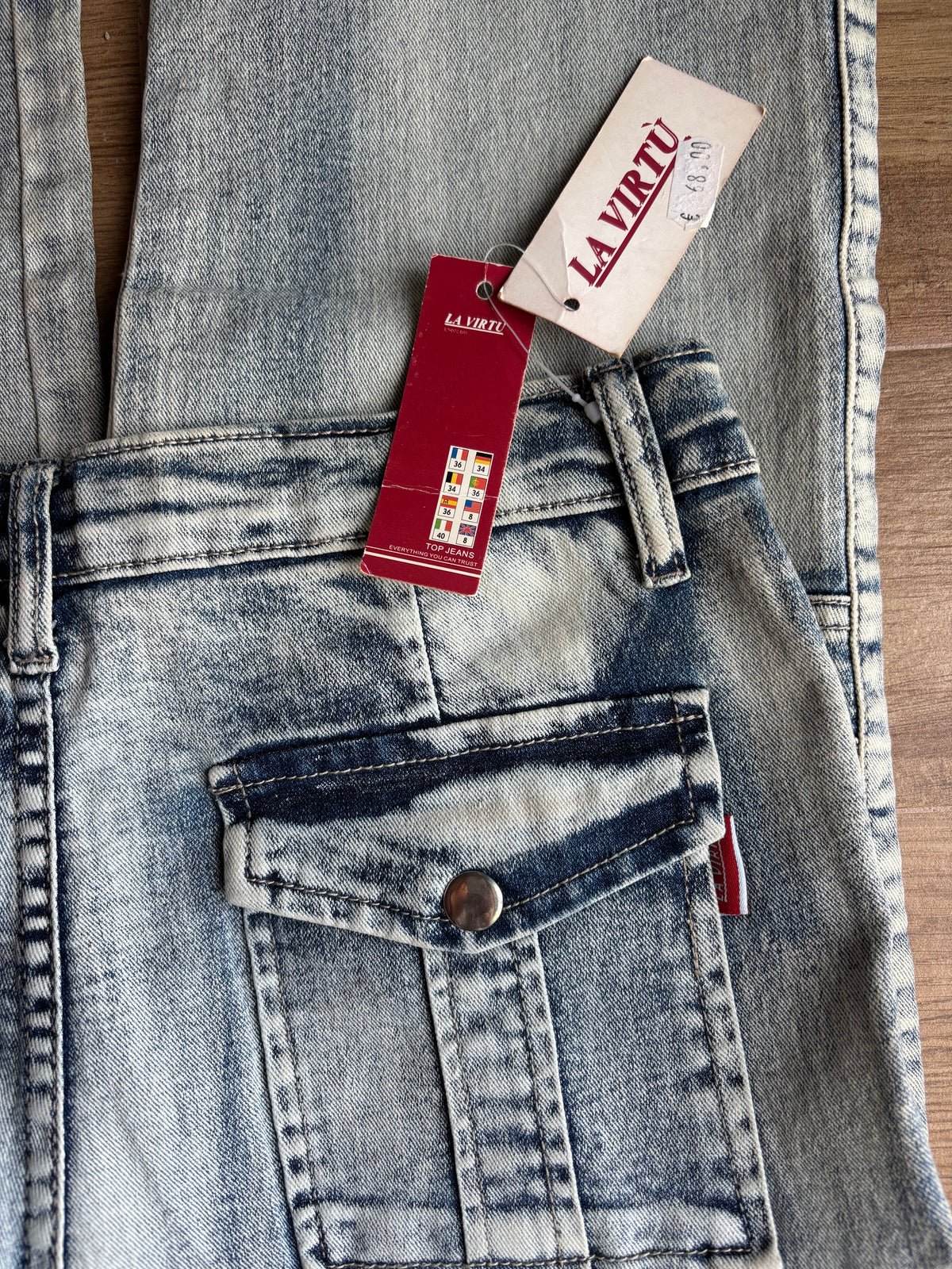 Jeans cargo svasati con disegni fatti a mano anni 2000