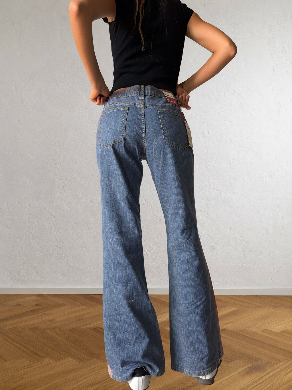 Jeans svasato disegni fatti a mano anni 2000