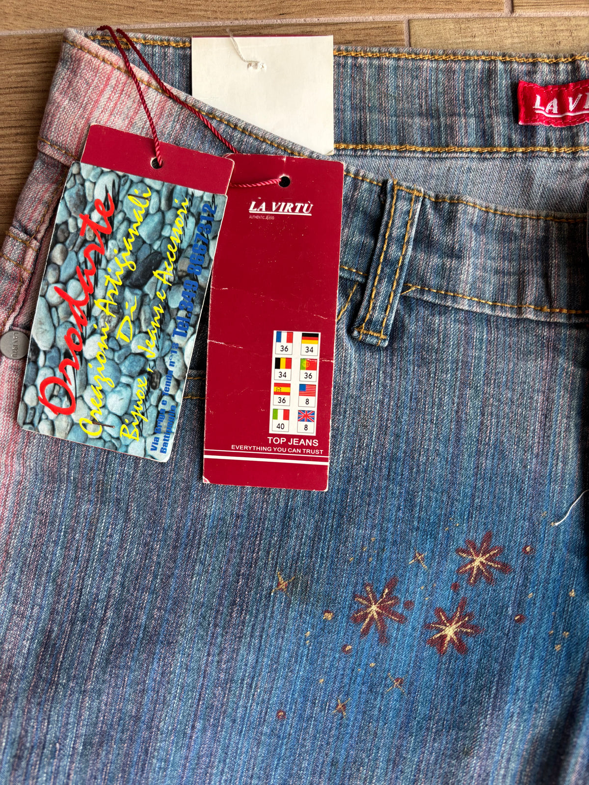 Jeans svasati disegni fatti a mano anni 2000