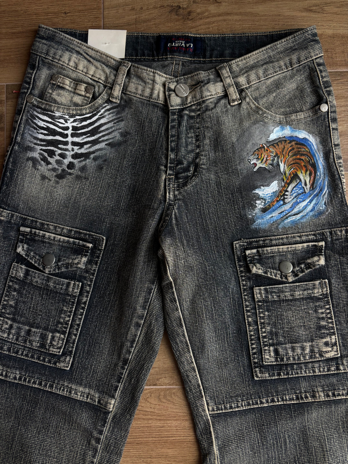 Jeans svasati cargo con disegni fatti a mano anni 2000