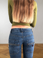 Low-rise cargo jeans with zip