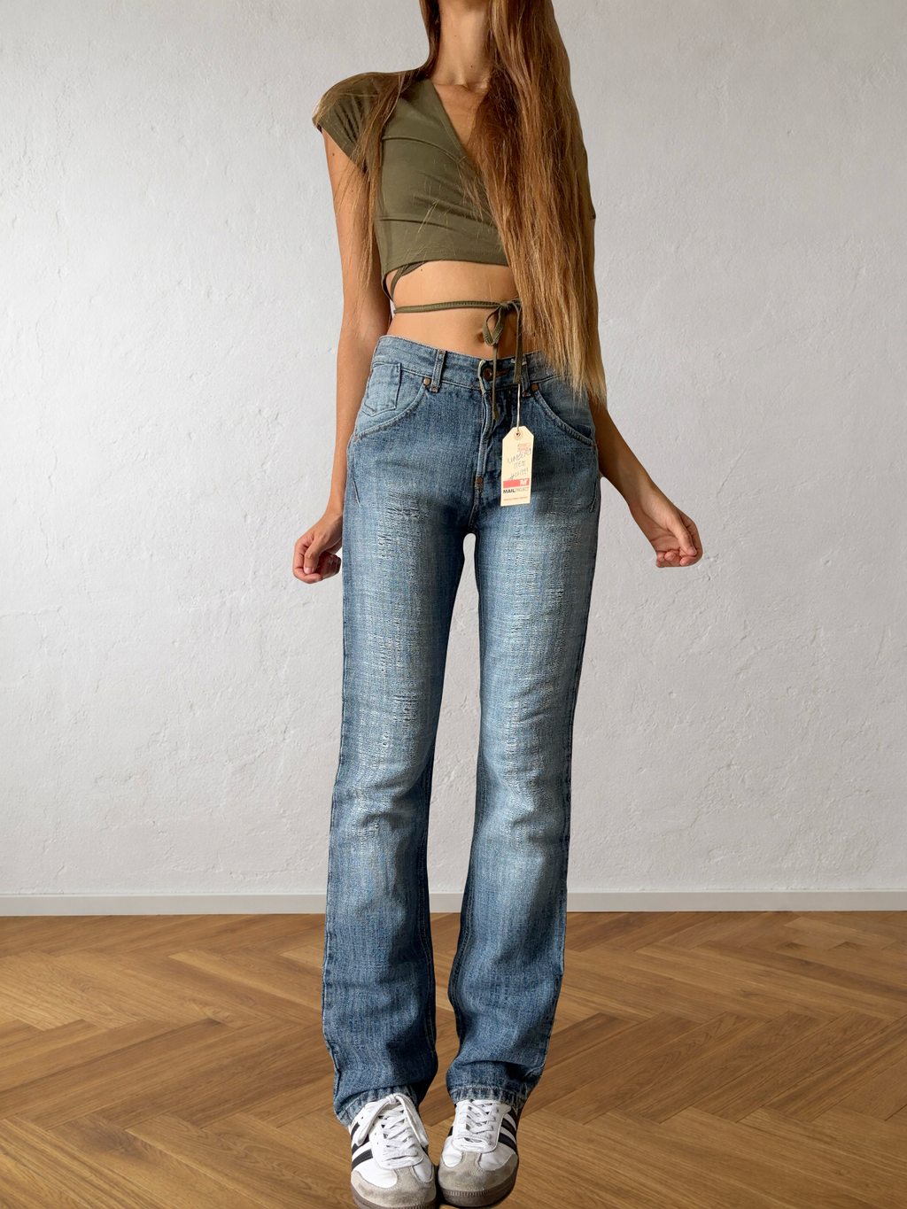 90s light-wash straight bootcut jeans