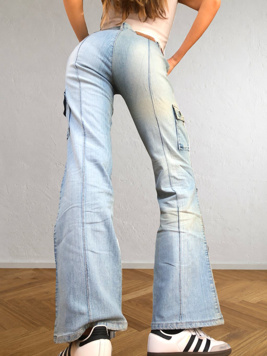 90s light-wash cargo jeans with zip cuffs