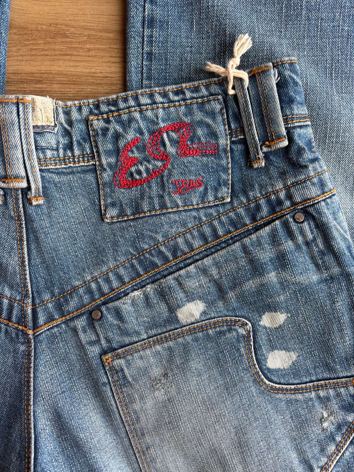 Jeans anni 90 gamba ampia dettagli cargo