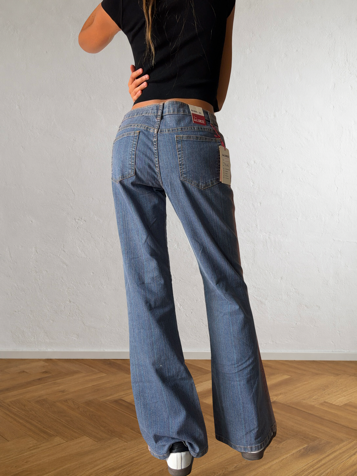 Jeans svasato disegni fatti a mano anni 2000