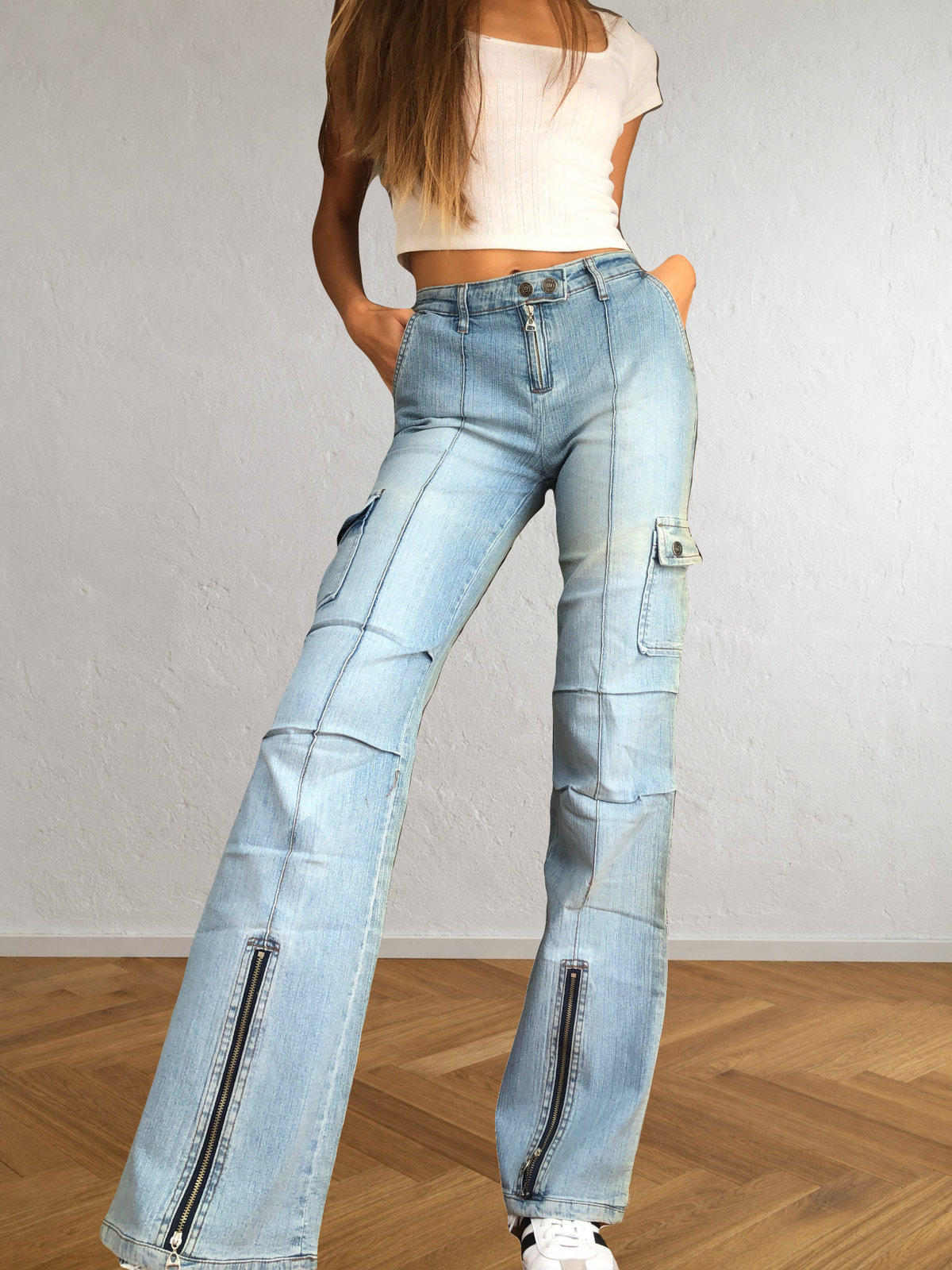 90s light-wash cargo jeans with zip cuffs