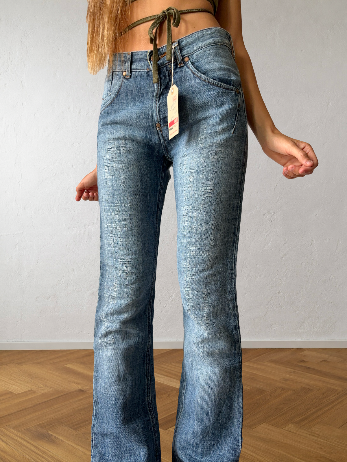 90s light-wash straight bootcut jeans