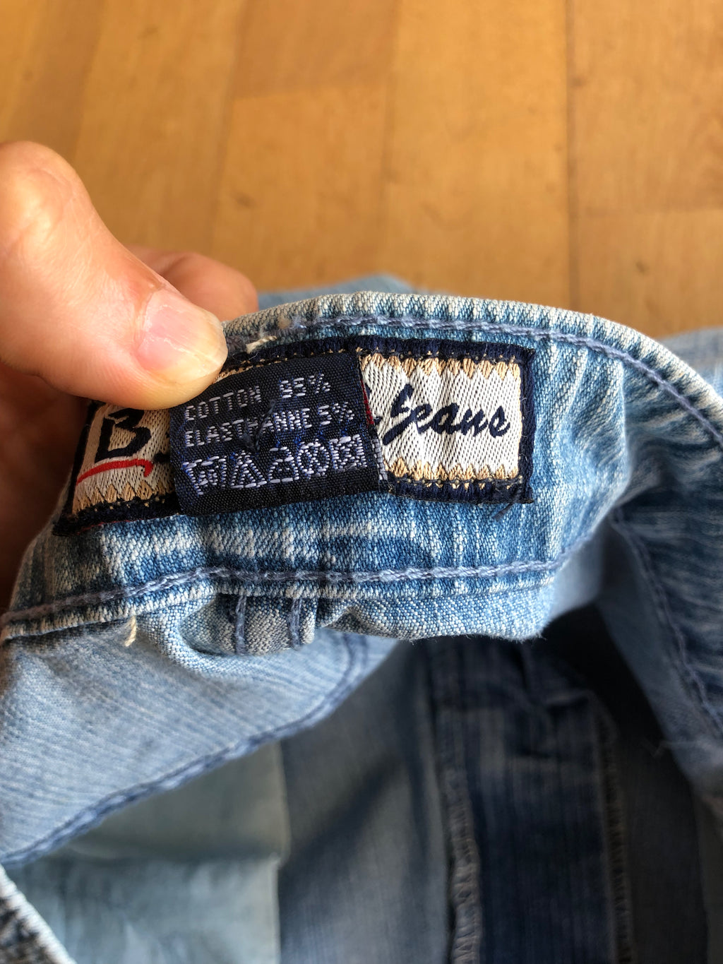 2000s light blue Capri jeans with side buckles