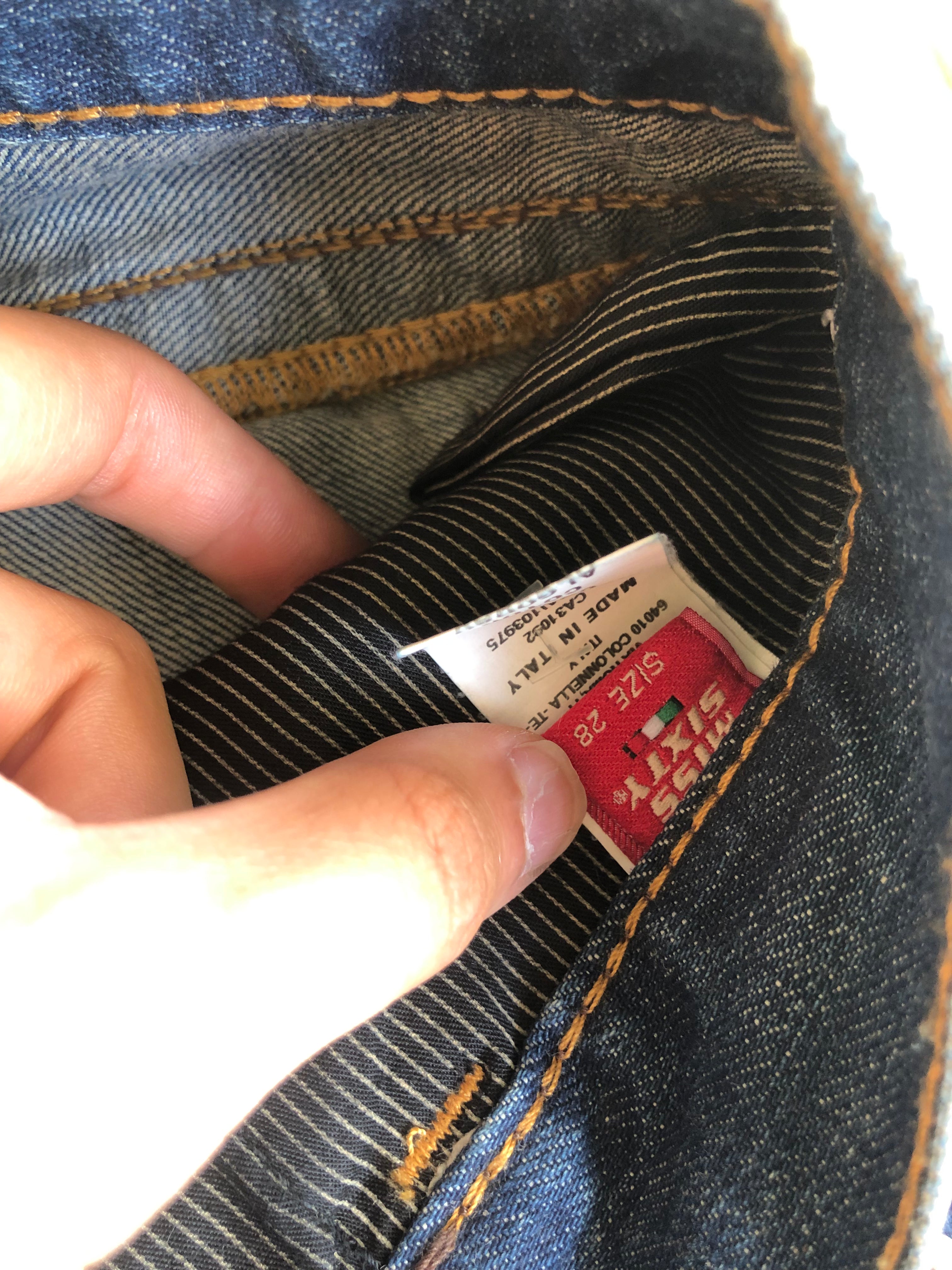Capri-Jeans von Miss Sixty mit Strasssteinen und niedriger Taille im 2000er-Jahre-Stil