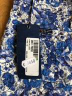 Blaue und weiße ONYX-Hose mit Blumenmuster im Stil der 90er