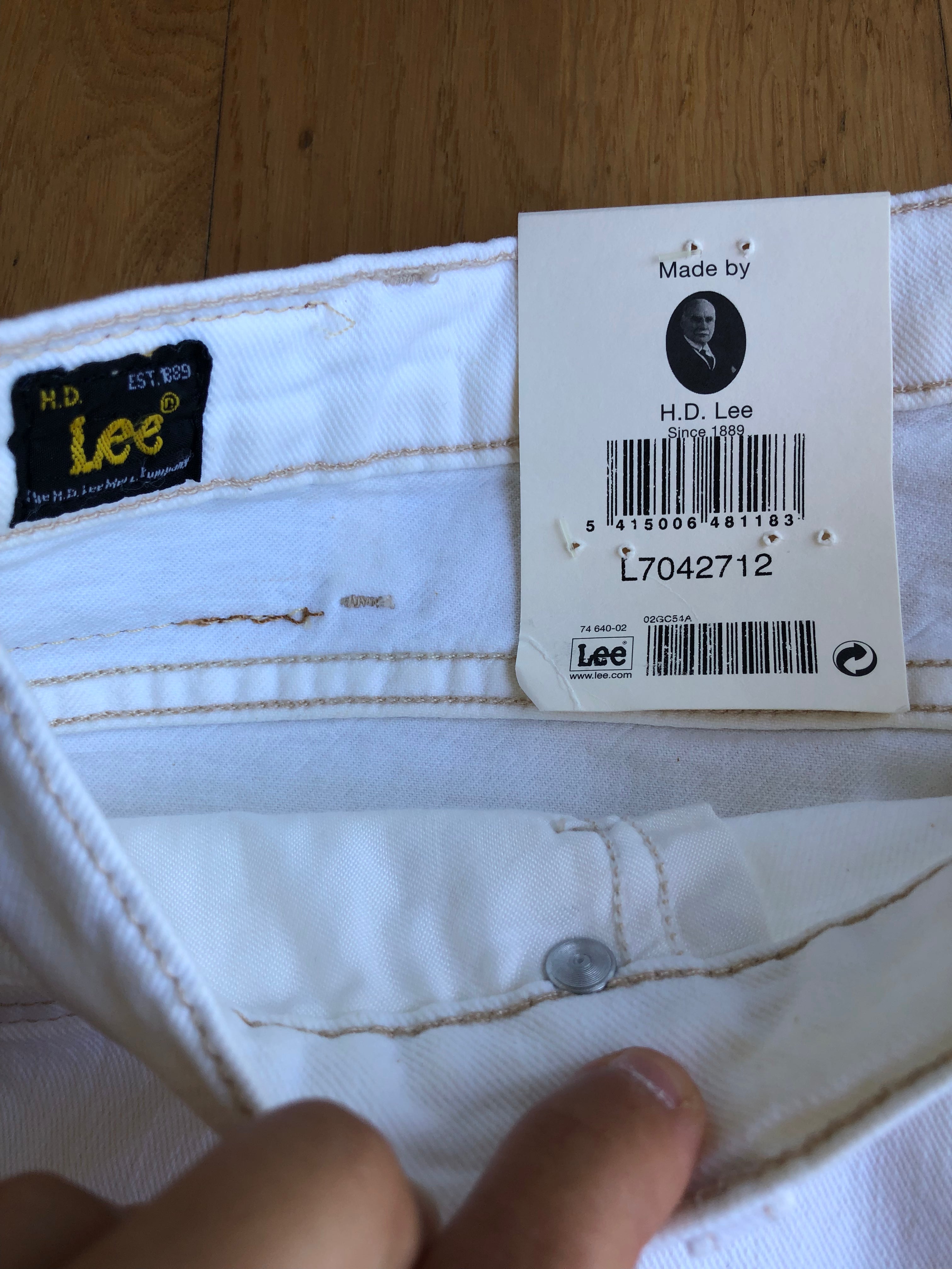 Jeans Bianchi LEE anni 90. A vita bassa svasati dritti