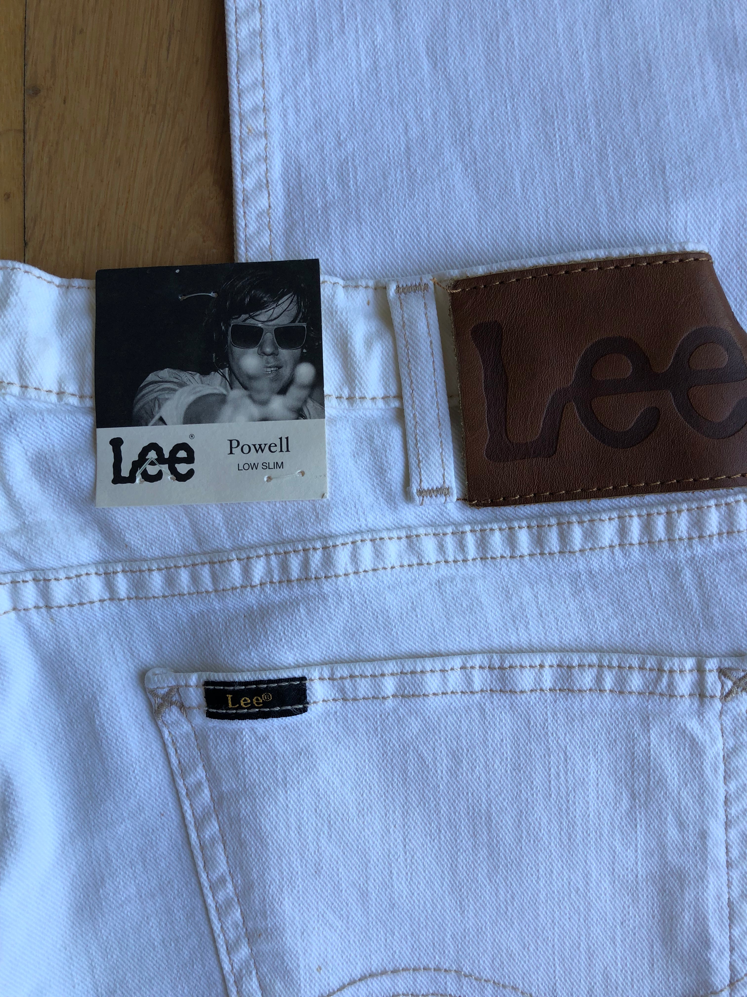 Jeans Bianchi LEE anni 90. A vita bassa svasati dritti