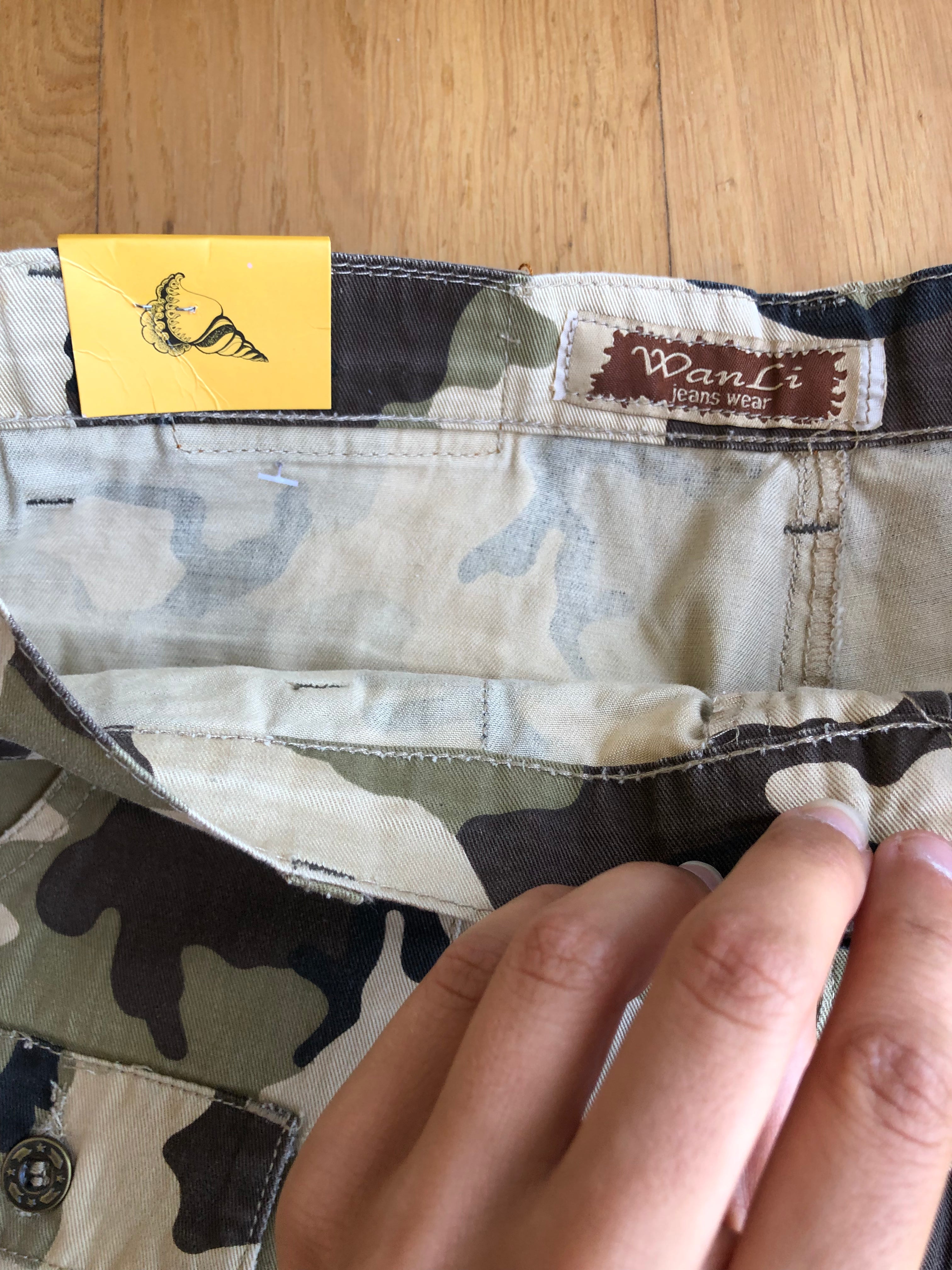 Pantaloni Militari Mimetici anni 90. Gamba ampia vita bassa