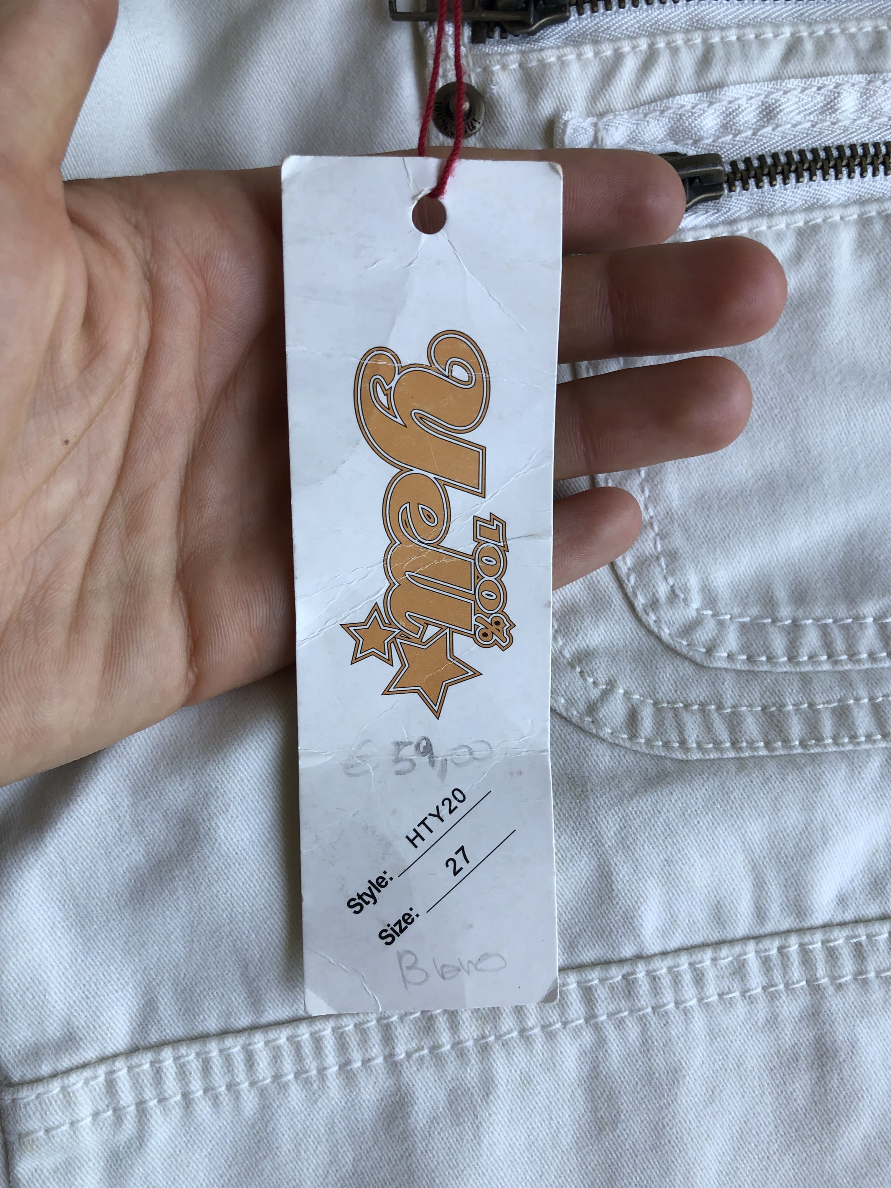 Pantaloni bianchi vintage anni 2000. Cargo, zip, cintura e fibbie
