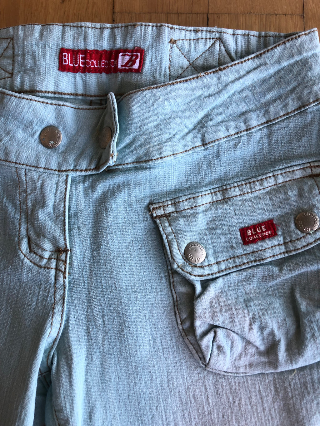 Jean Capri Cargo bleu ciel, taille basse des années 2000