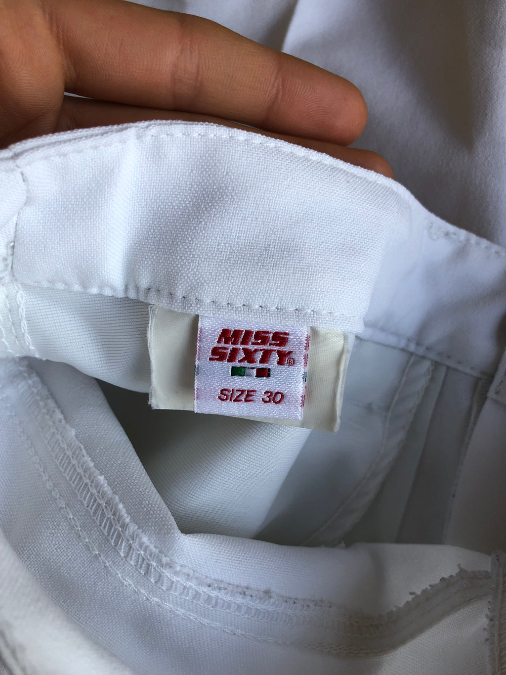 Pantalon Miss Sixty blanc évasé à pli permanent années 2000