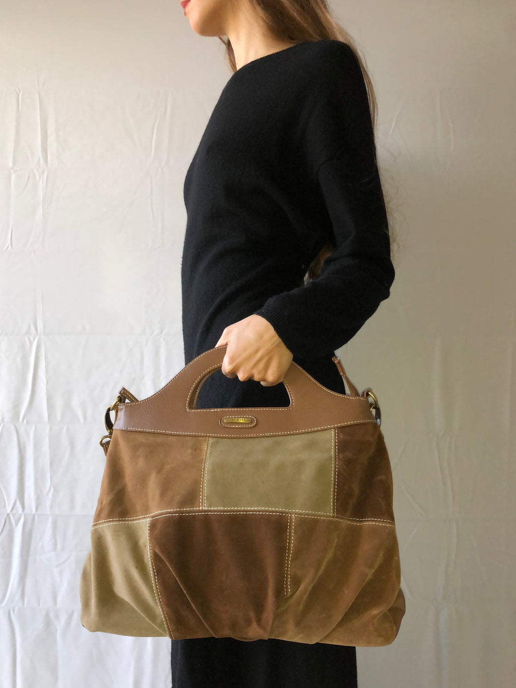 Wildledertasche von Carpisa im Stil der 2000er mit Karree-Muster