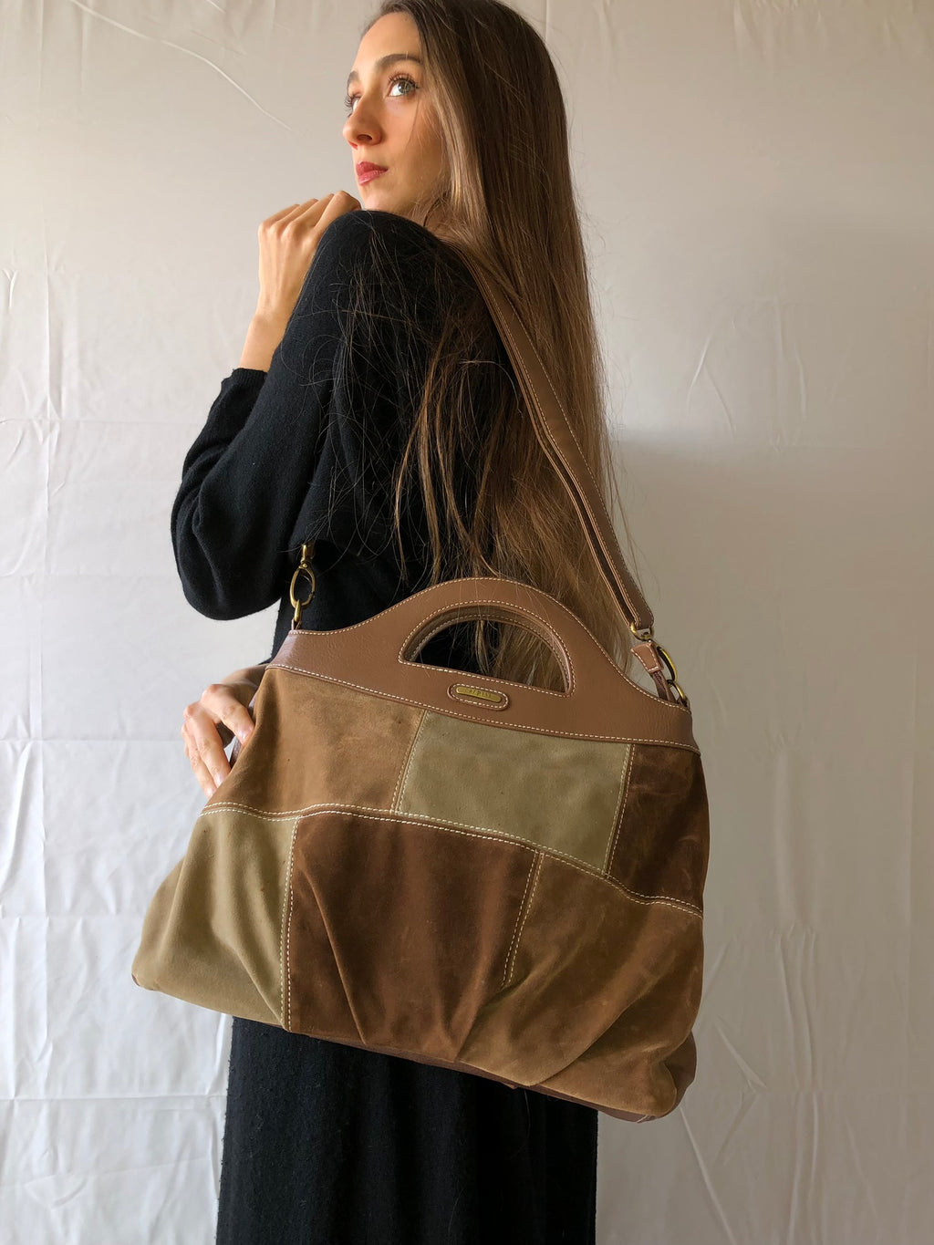 Wildledertasche von Carpisa im Stil der 2000er mit Karree-Muster