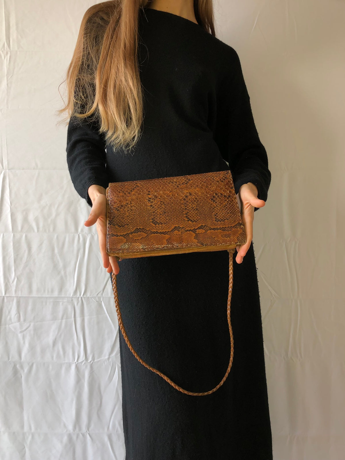 Schultertasche aus Pythonleder und Leder im Stil der 90er