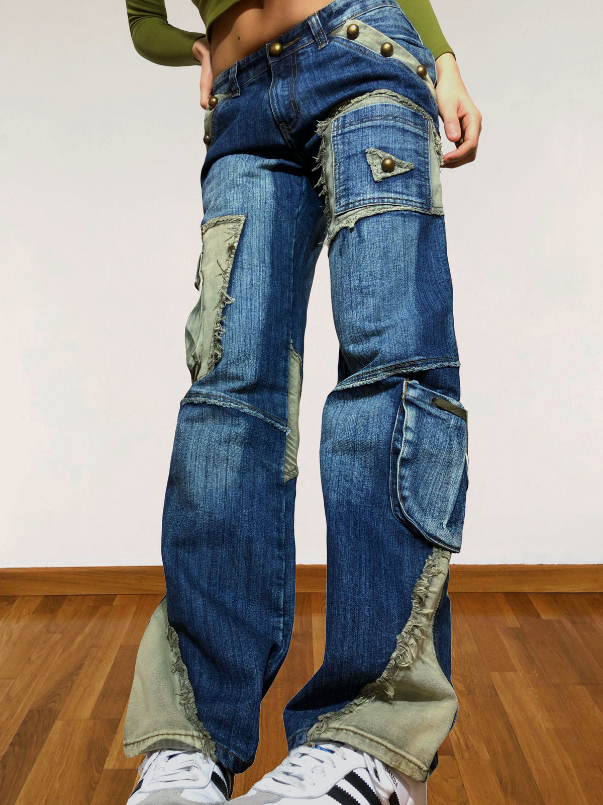 Jean cargo patchwork évasé vert d'eau style années 90