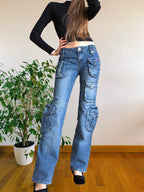 Jeans vintage anni 90 svasati. Molteplici tasche tonde