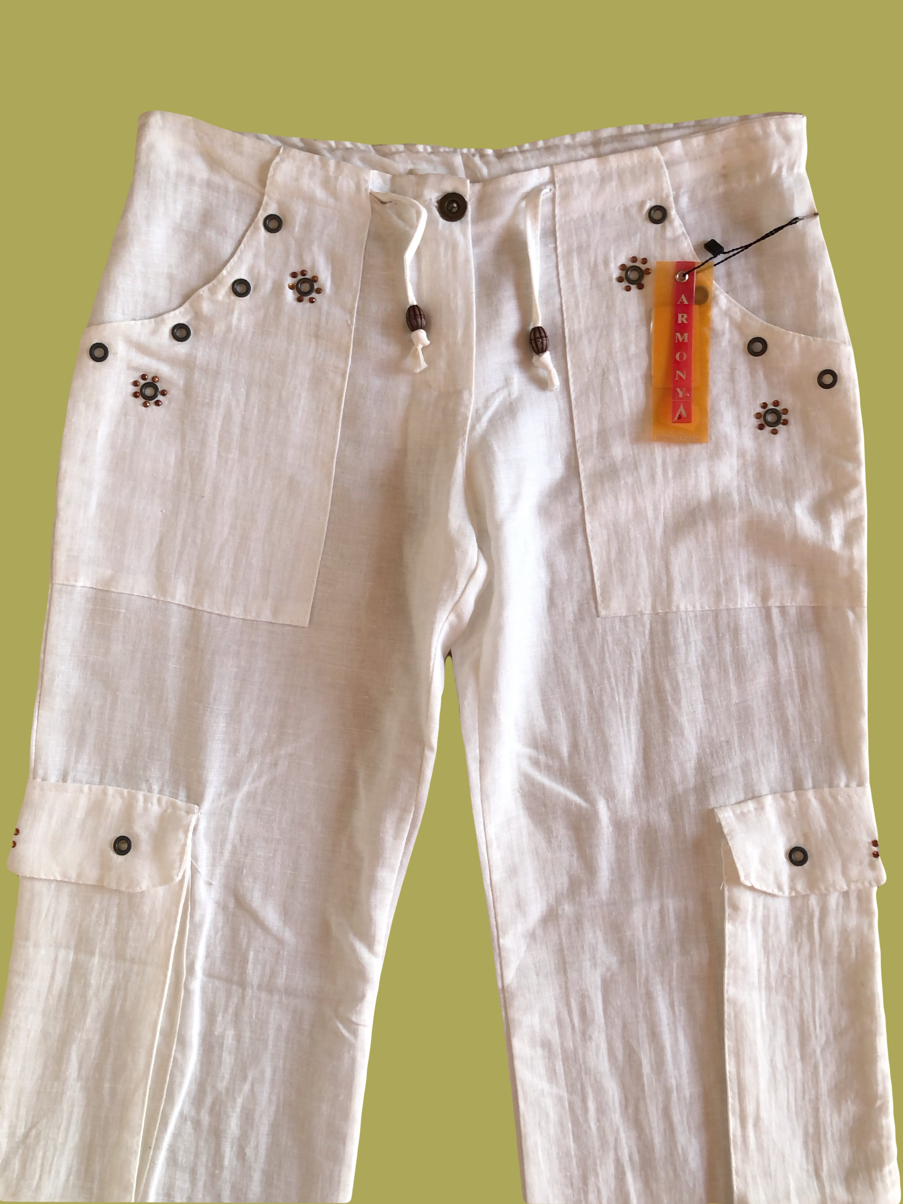 Pantaloni Bianchi Vintage anni 2000 in lino. Tasche Cargo e vita bassa con laccio
