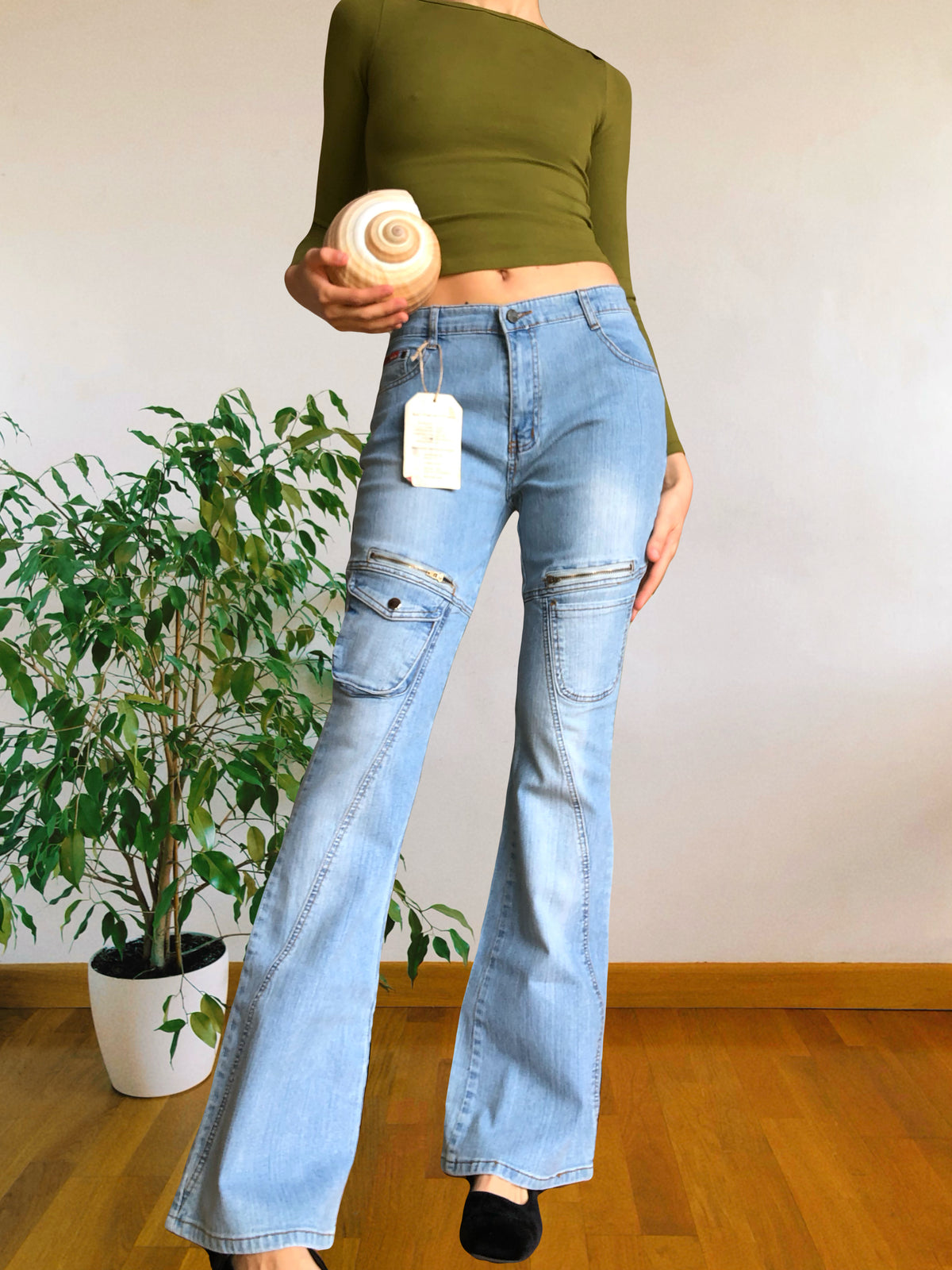Jean flare clair style années 90 avec poches et zip