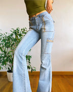 Jeans clairs évasés des années 90 avec fermeture éclair et poches
