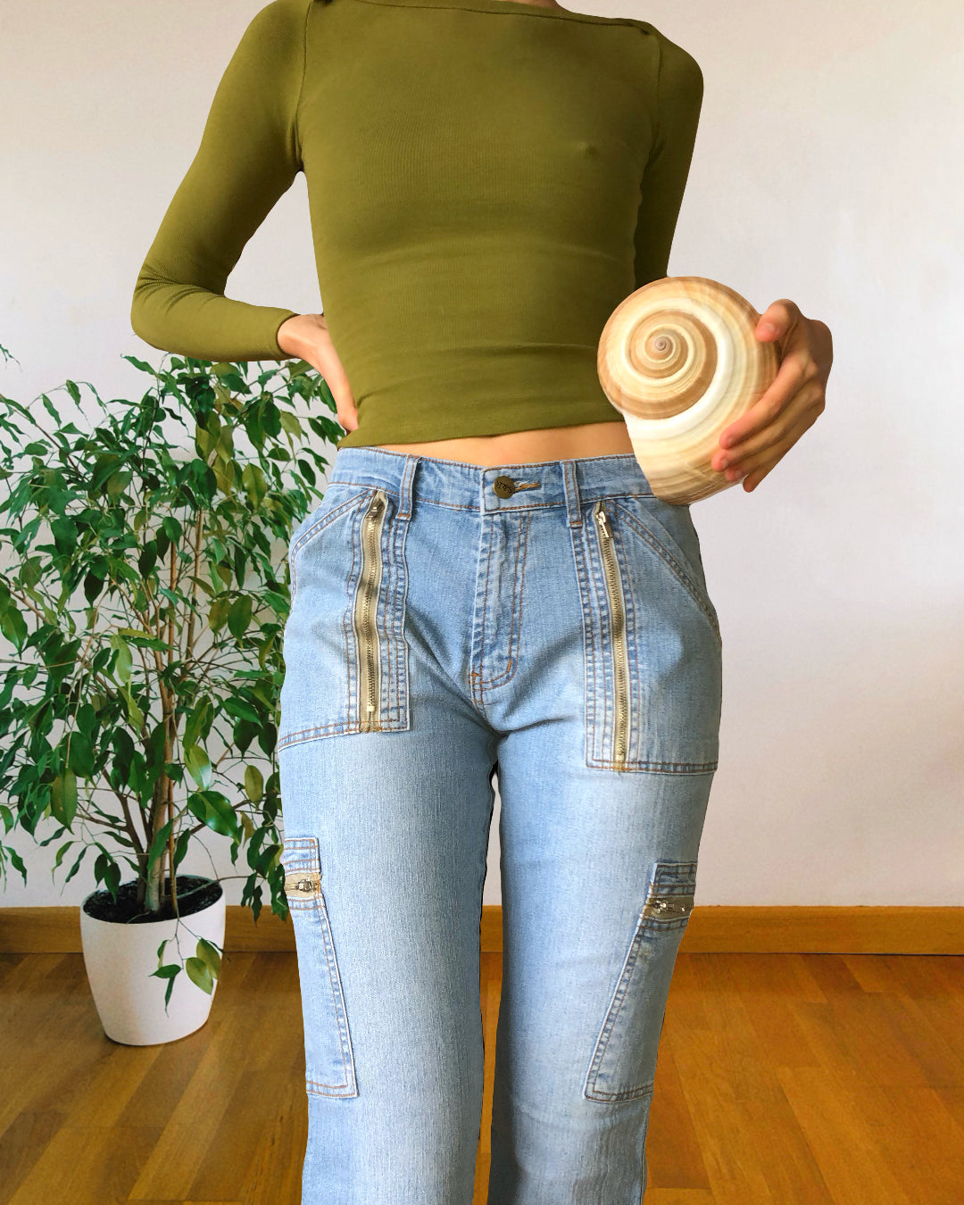 Jeans clairs évasés des années 90 avec fermeture éclair et poches