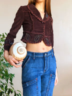Blazer crop top marrone borgogna con cuciture e ricami
