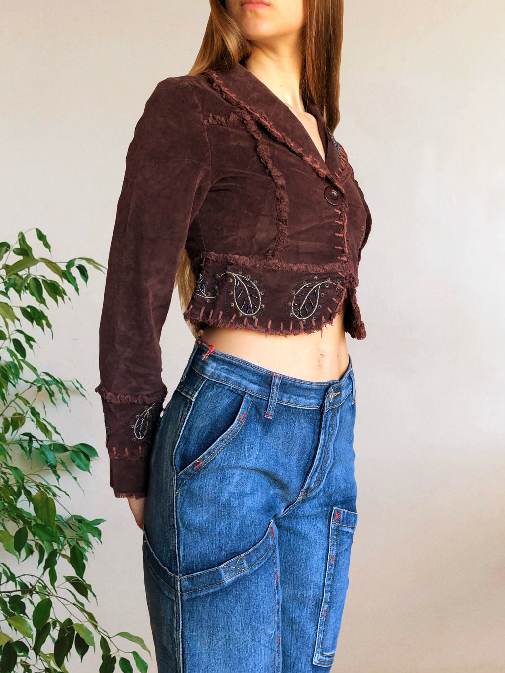 Blazer crop top marrone borgogna con cuciture e ricami
