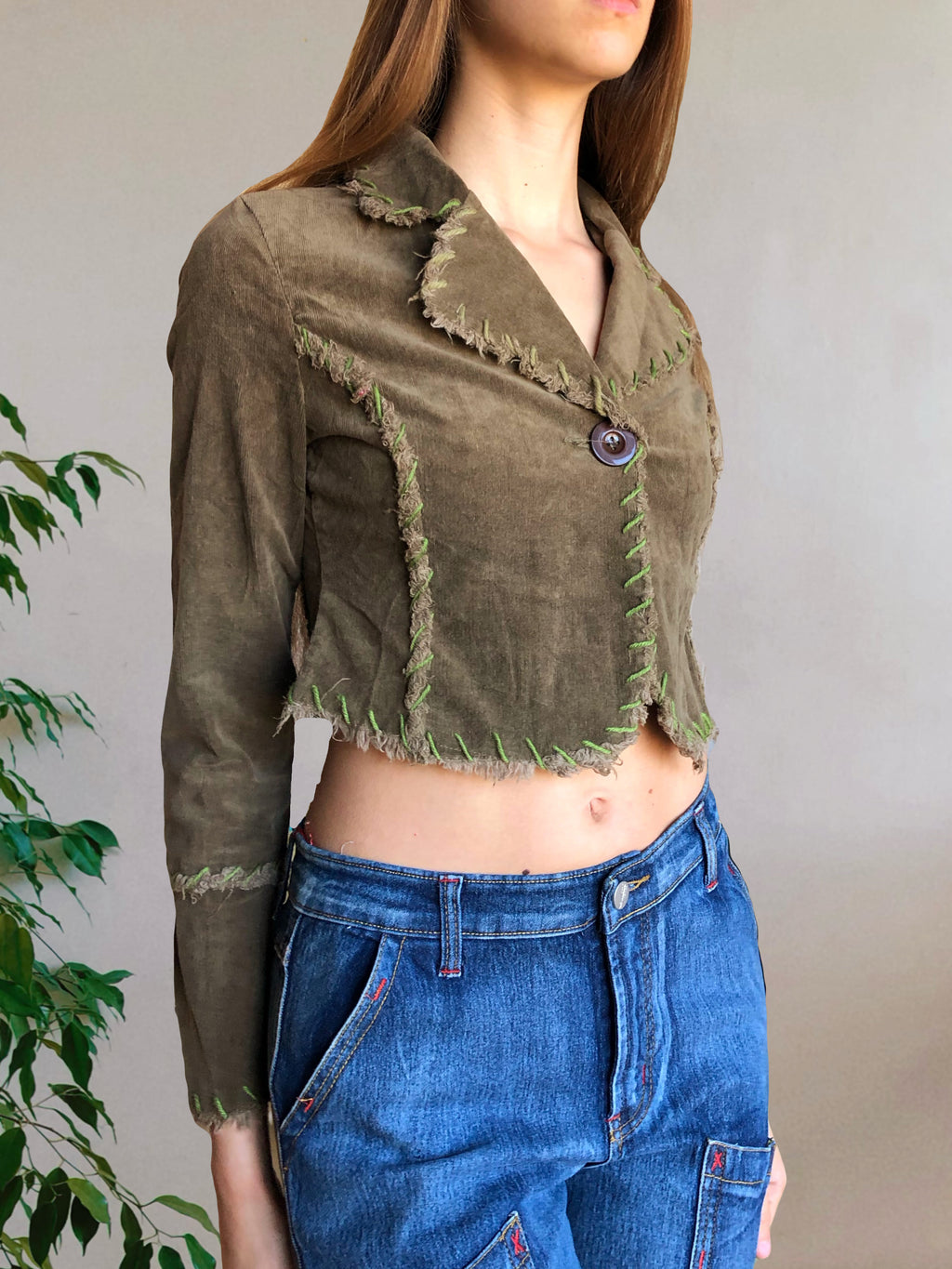 Khaki green cropped blazer with stitching and embroidery