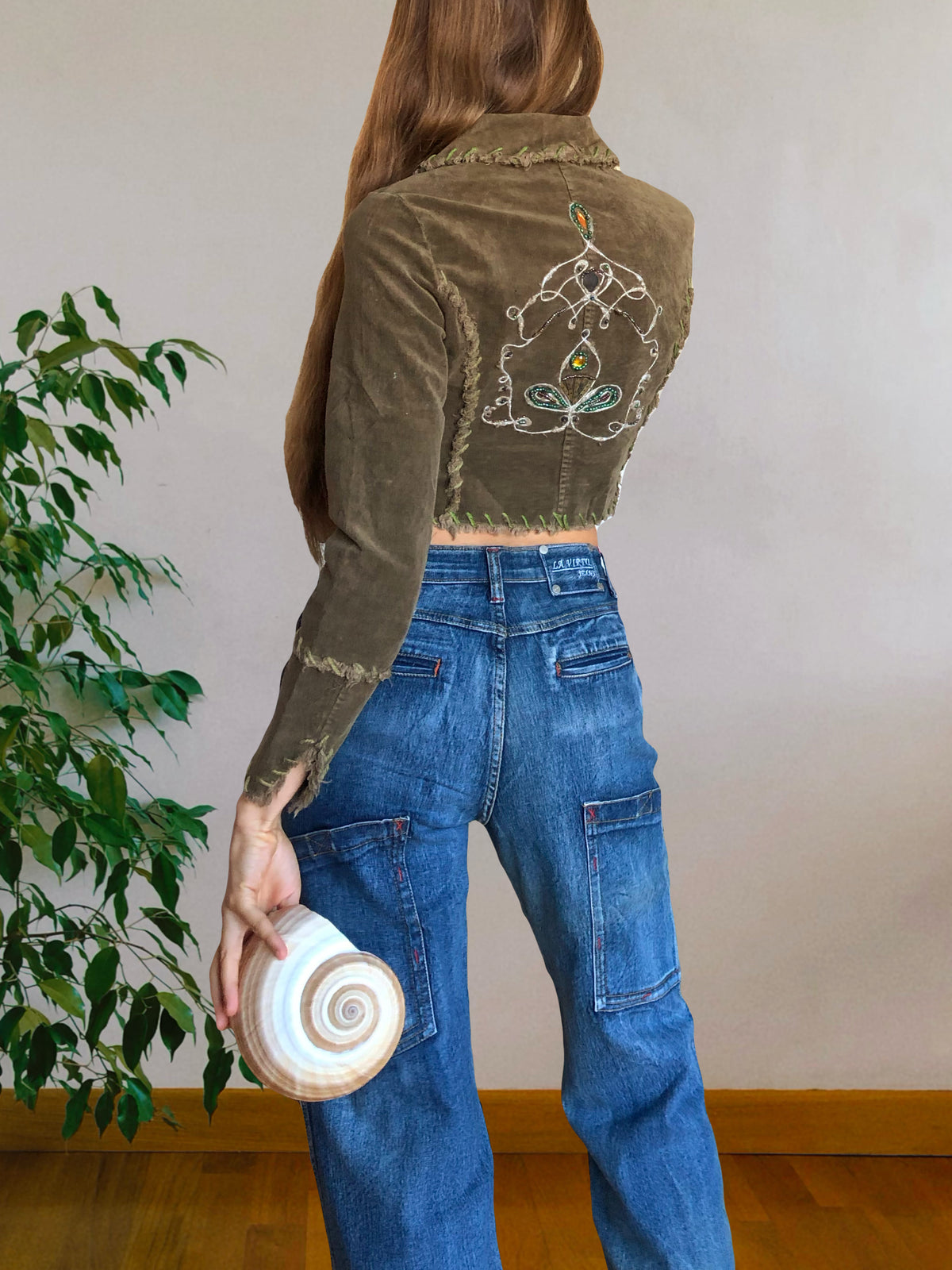 Khaki green cropped blazer with stitching and embroidery