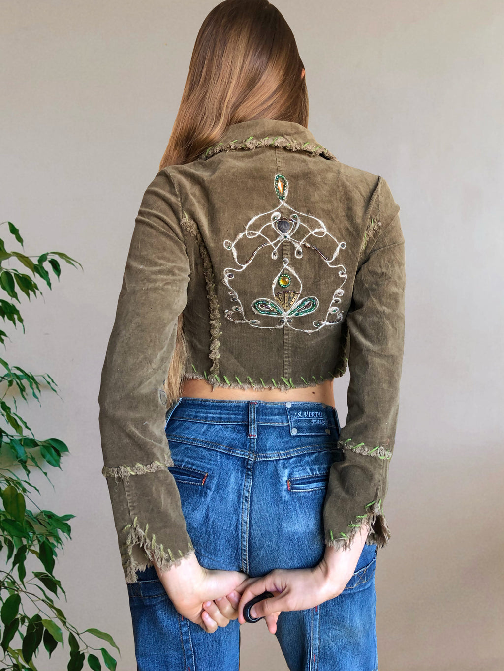 Khaki green cropped blazer with stitching and embroidery