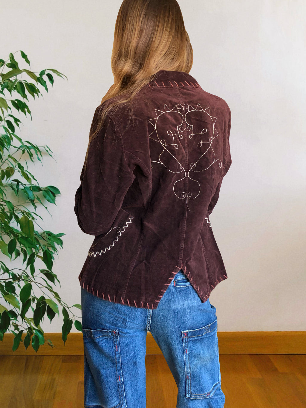 Blazer marrone borgona con ricami