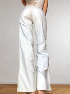 Pantaloni bianchi vintage anni 2000. Cargo, zip, cintura e fibbie