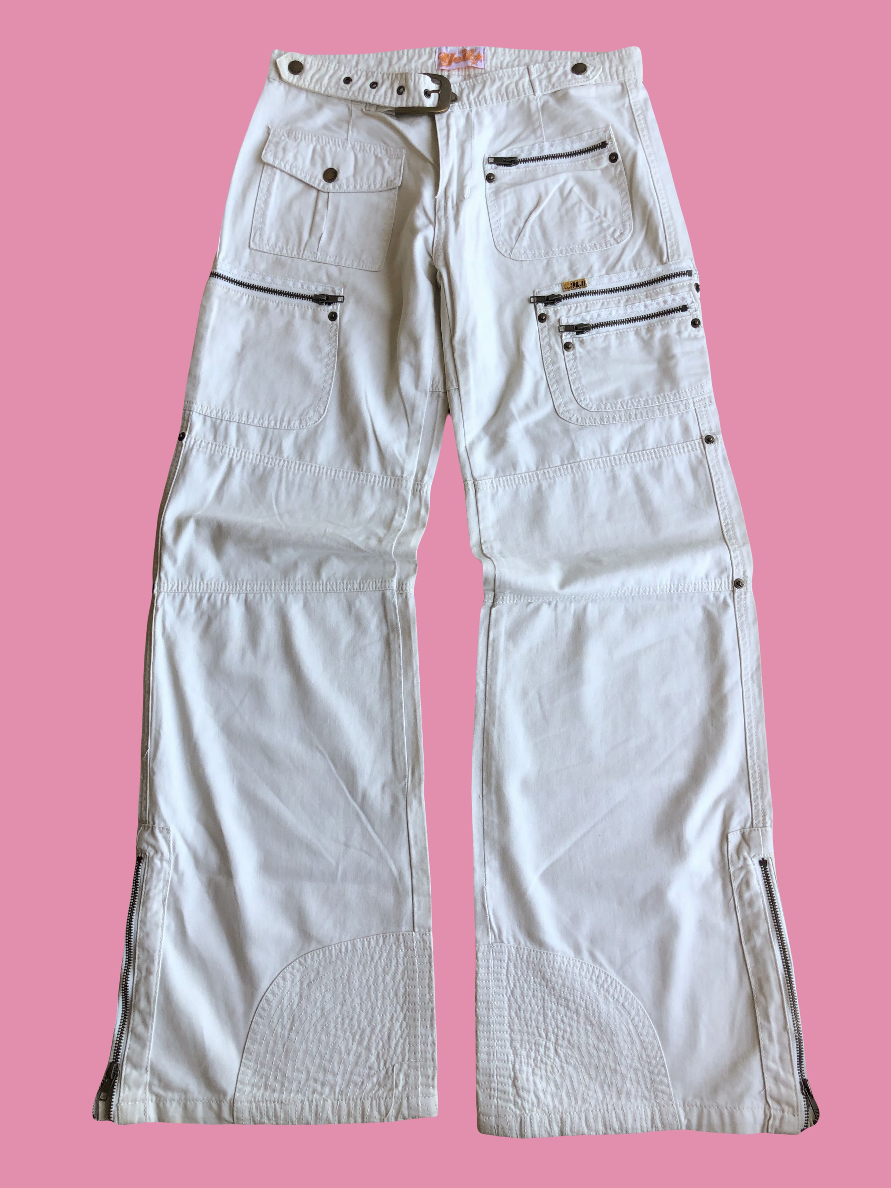 Pantaloni bianchi vintage anni 2000. Cargo, zip, cintura e fibbie