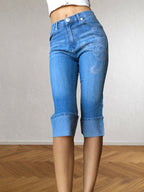 Jeans Capri con strass a forma di Scorpione