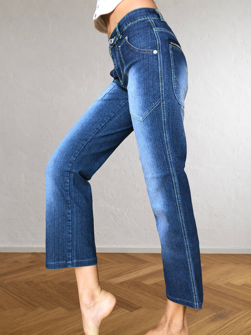 Jeans Vintage anni 2000 Blu sfumati. Zip posteriori