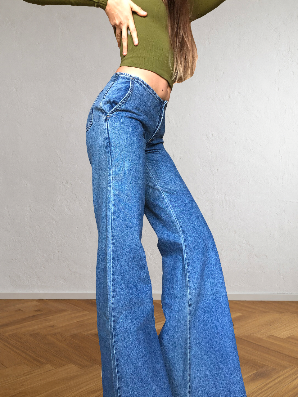 2000s low-rise bell-bottom jeans
