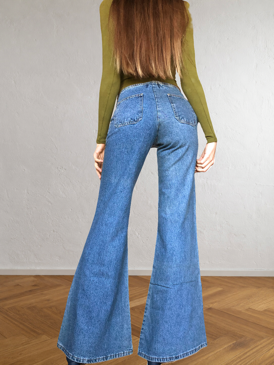 2000s low-rise bell-bottom jeans