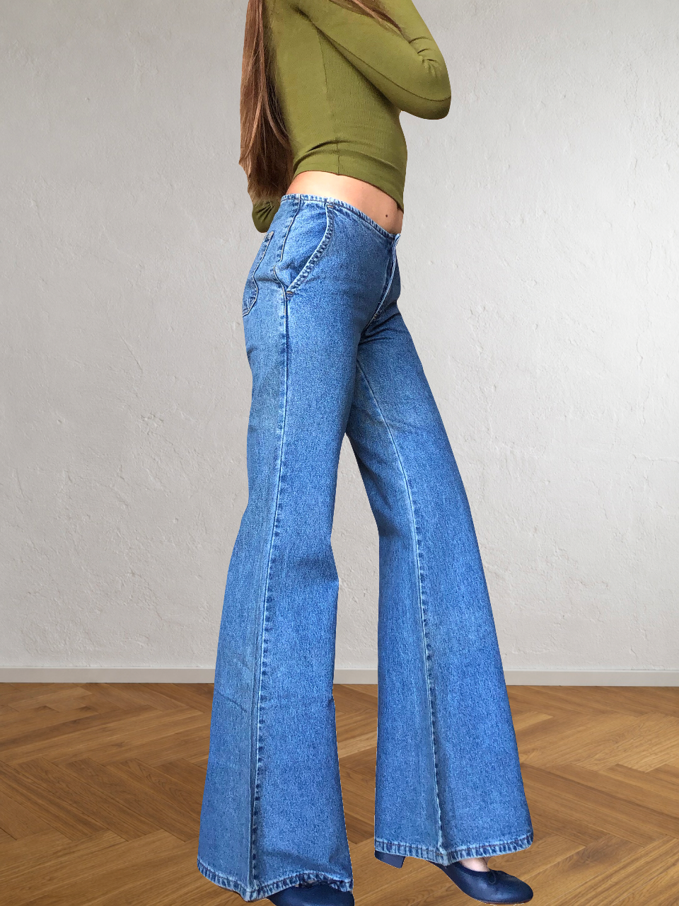 2000s low-rise bell-bottom jeans