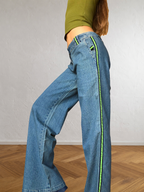 Jeans anni 2000 a palazzo con bande laterali verdi