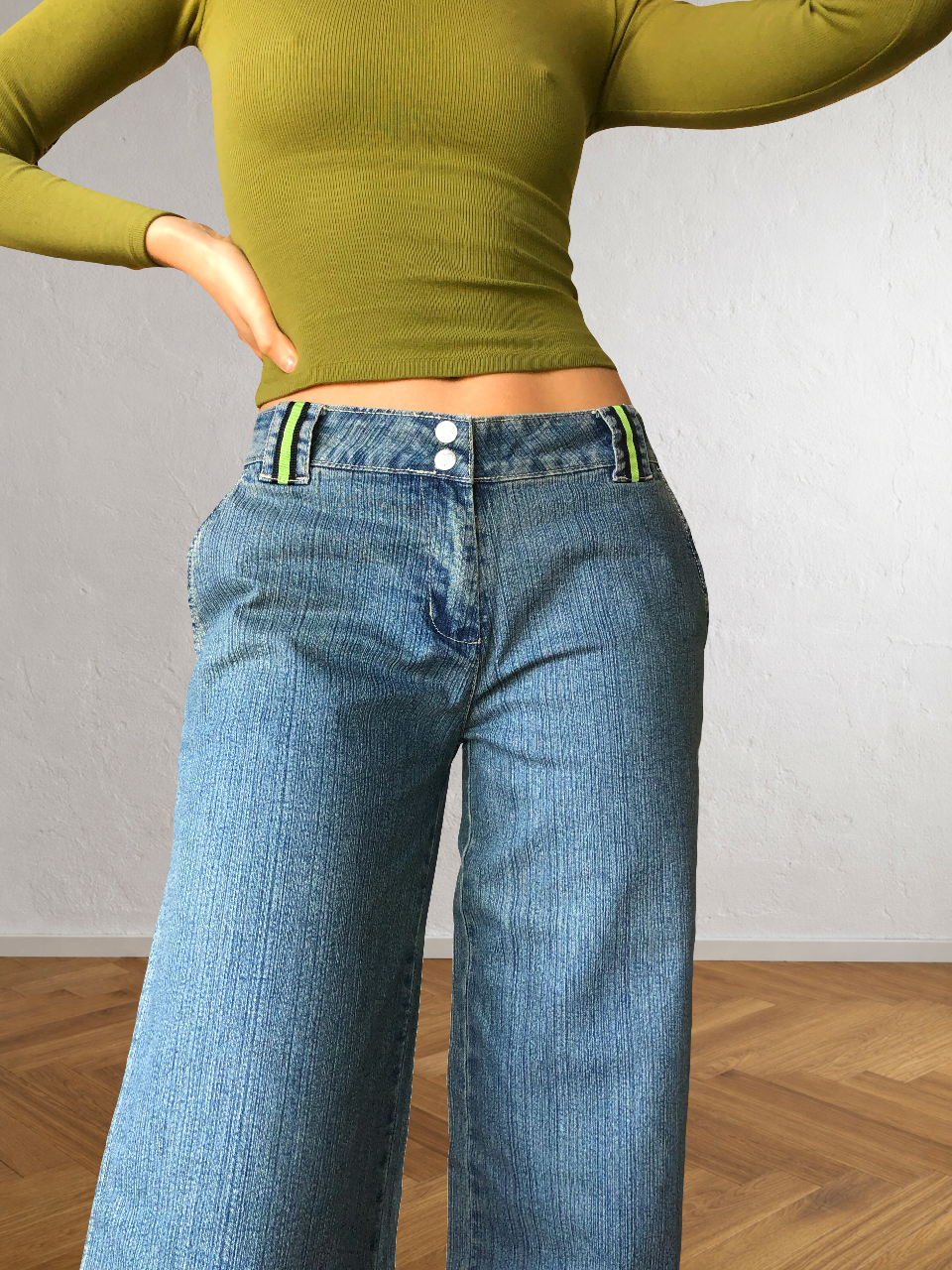 Jeans anni 2000 a palazzo con bande laterali verdi