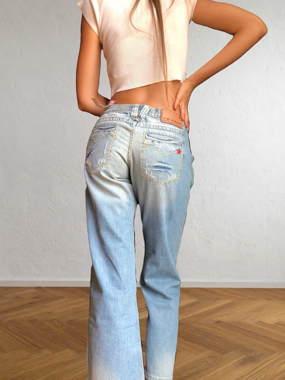 Light-wash 10 FEET Y2K low-rise jeans